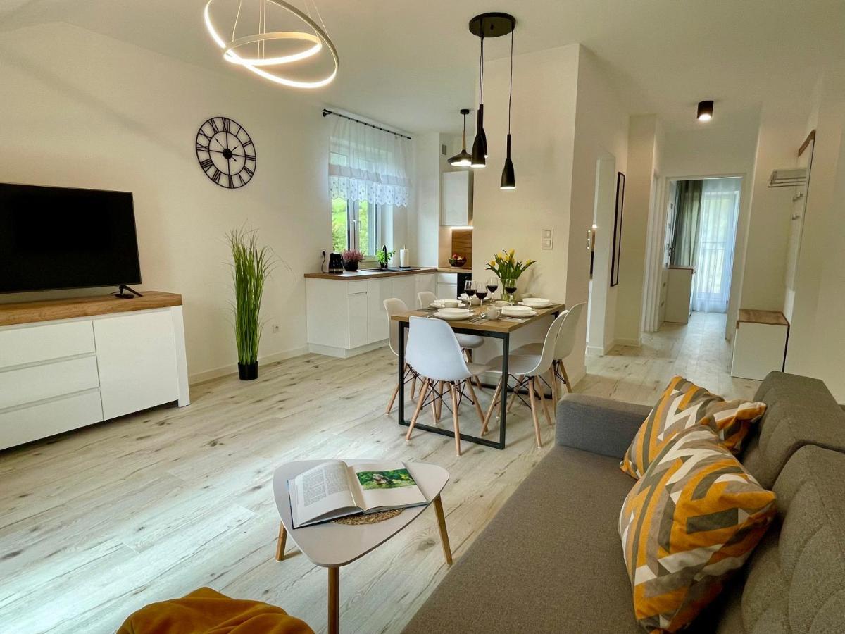 Apartament Jak Marzenie ウストシキ・ドルネ エクステリア 写真