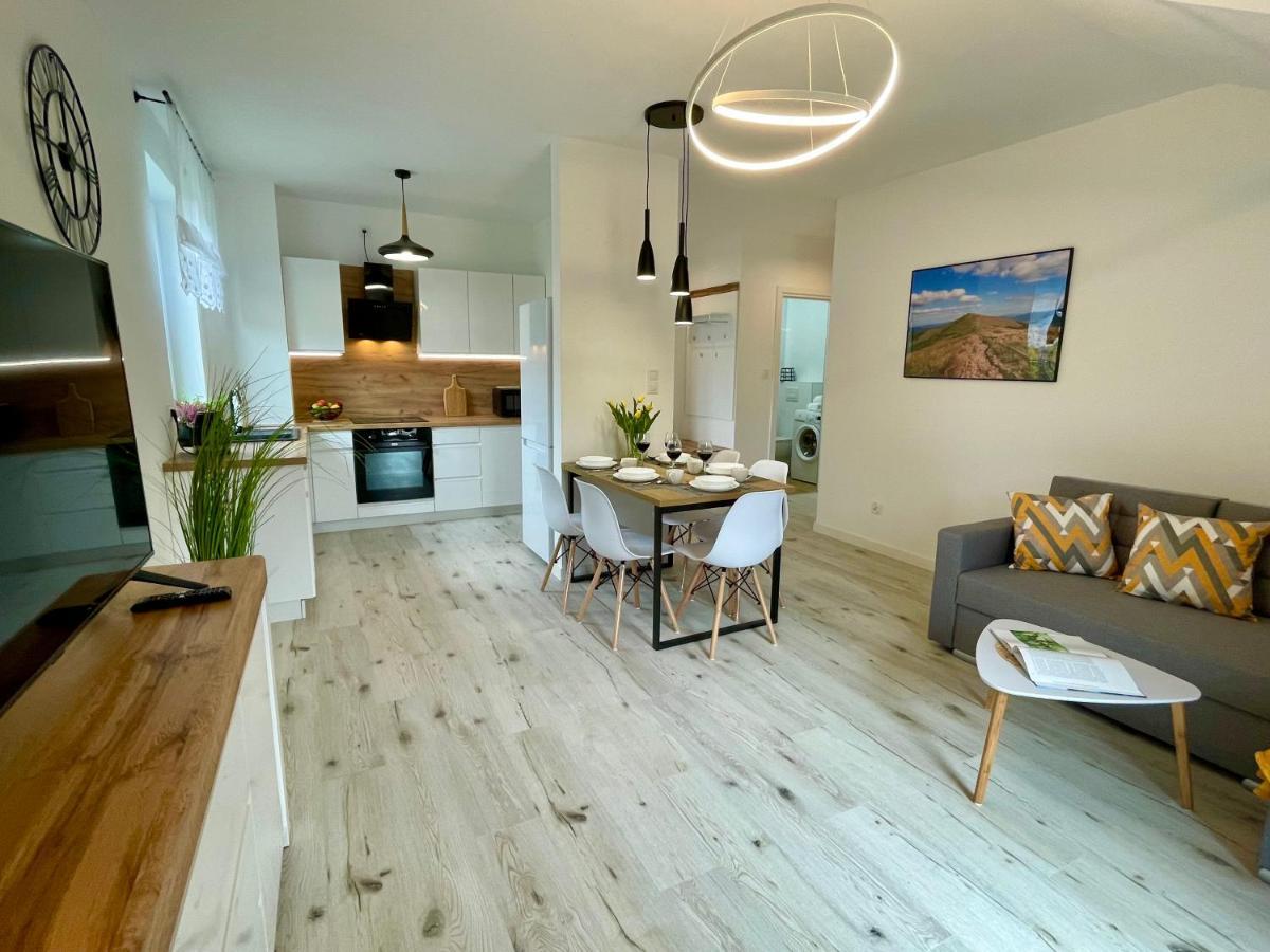 Apartament Jak Marzenie ウストシキ・ドルネ エクステリア 写真